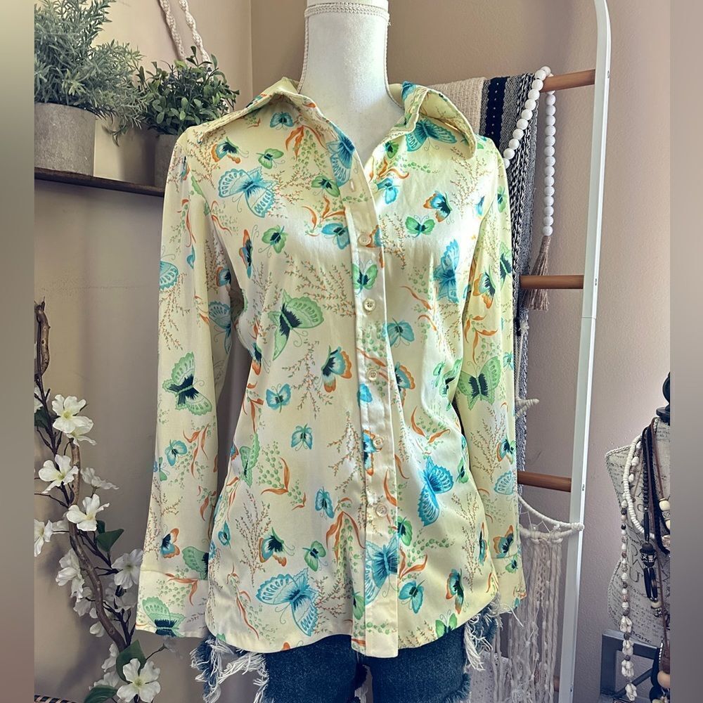 Y2K Style Retro Cottagecore Colorful Butterfly Button Up Shirt - Picture 3 of 10